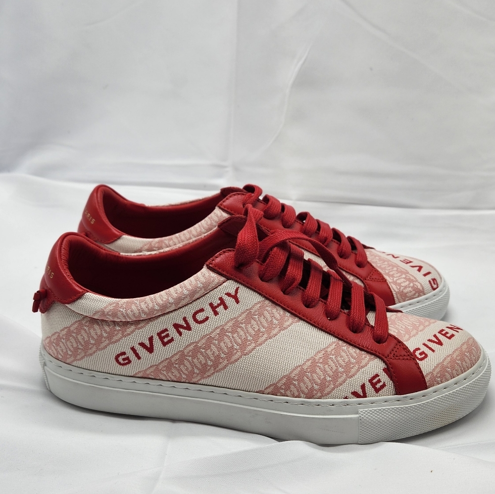 Authenticated Red/Pink Givenchy Leather Printed Sneakers Size 9/39